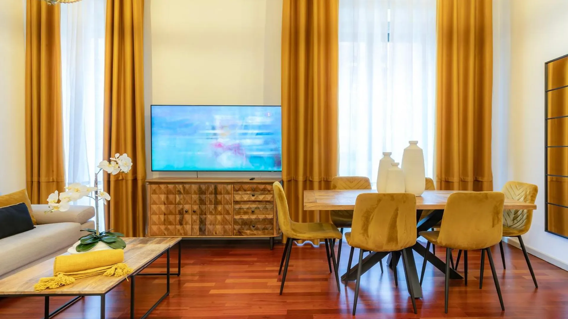 Bonito Apartamento En Pleno Centro Casco Antiguo Sevilla